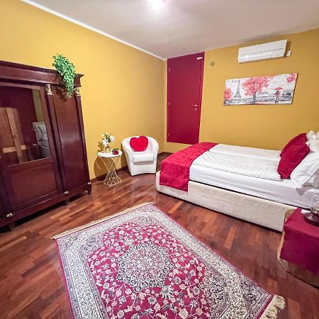 Ferienwohnung Loft Di Charme In Centro Genova Exterior foto