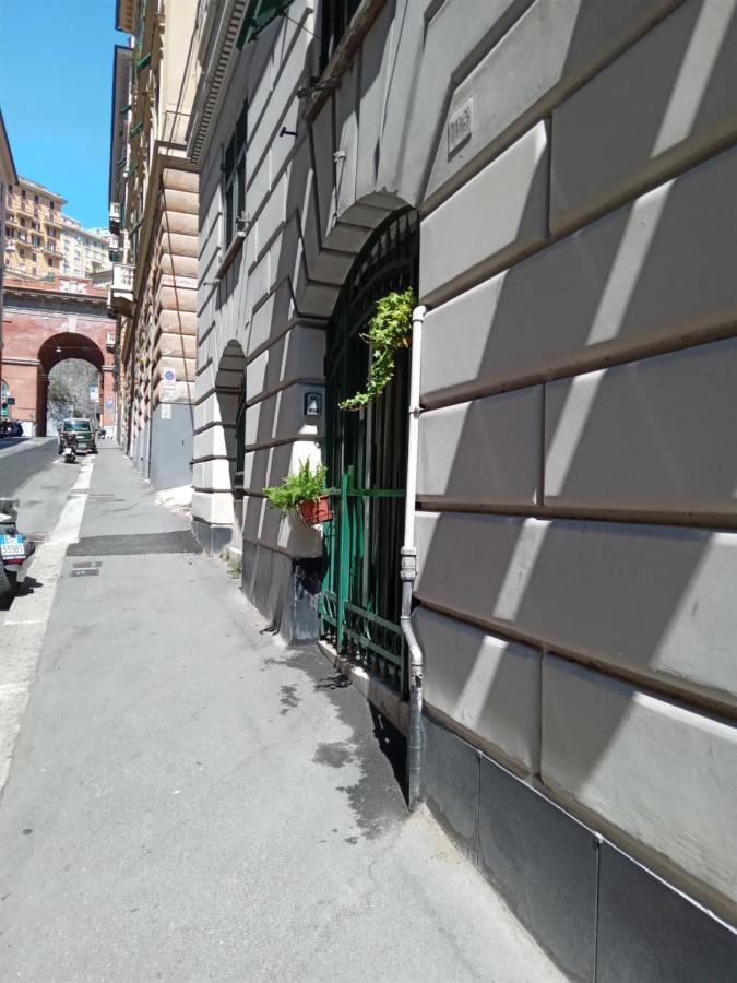 Ferienwohnung Loft Di Charme In Centro Genova Exterior foto