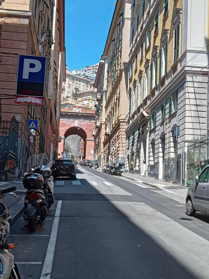 Ferienwohnung Loft Di Charme In Centro Genova Exterior foto
