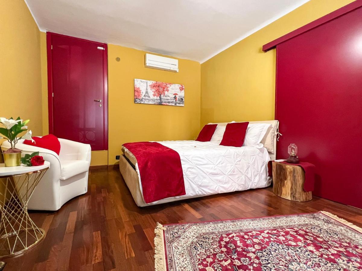 Ferienwohnung Loft Di Charme In Centro Genova Exterior foto